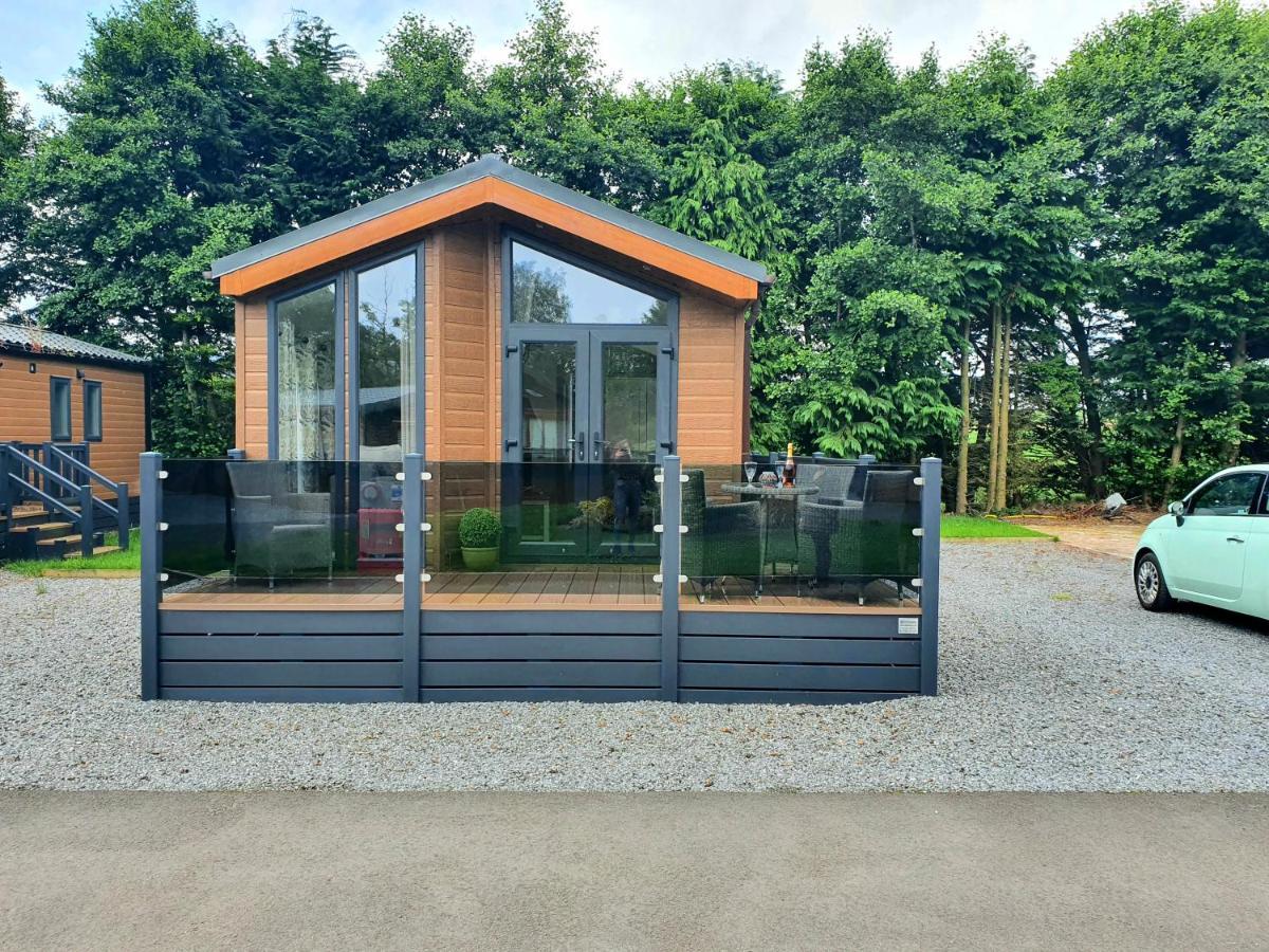 Grand Eagles Luxury Lodge, Auchterarder パース エクステリア 写真