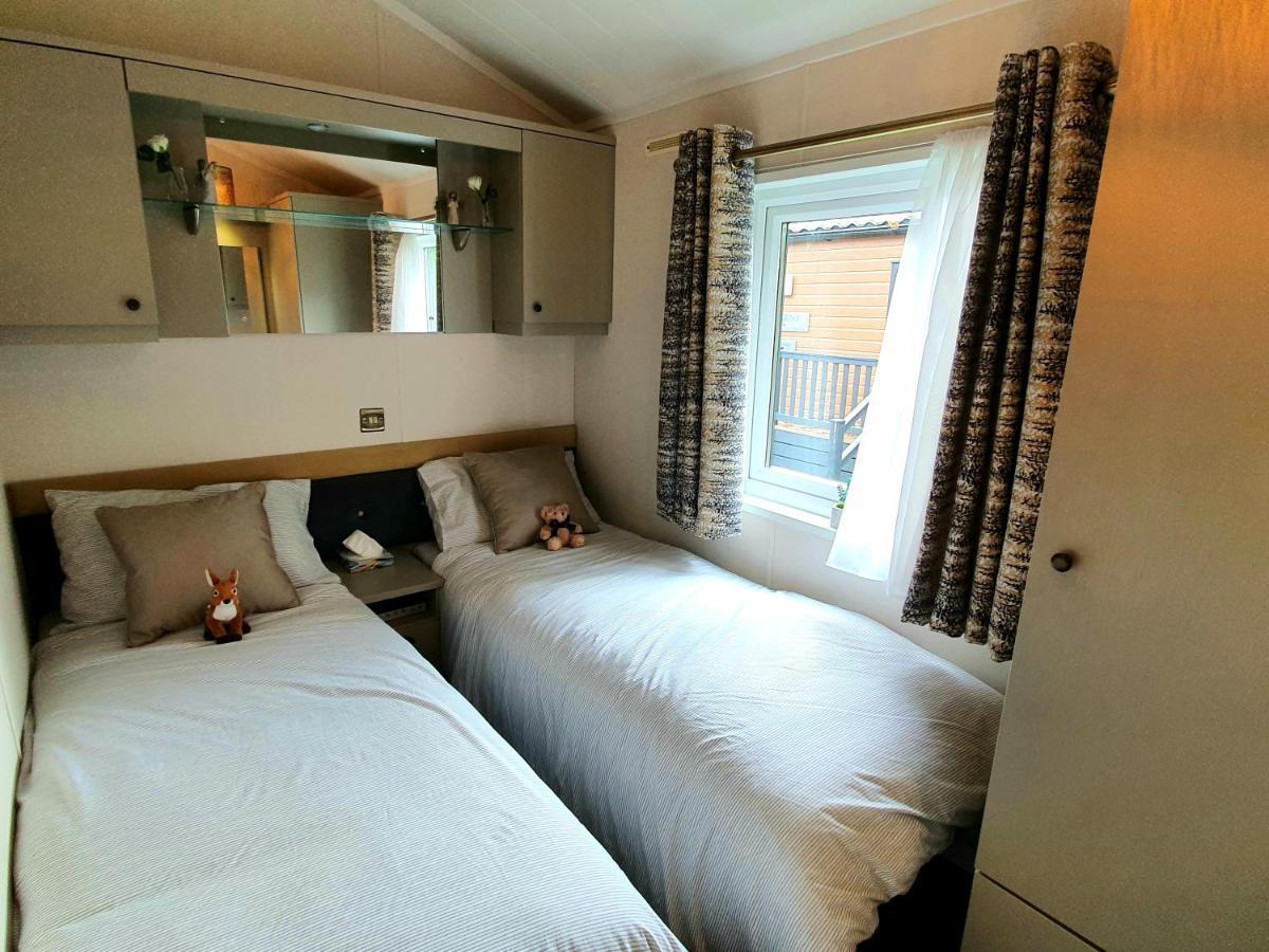 Grand Eagles Luxury Lodge, Auchterarder パース エクステリア 写真