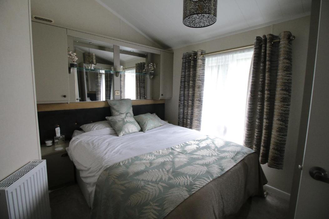 Grand Eagles Luxury Lodge, Auchterarder パース エクステリア 写真
