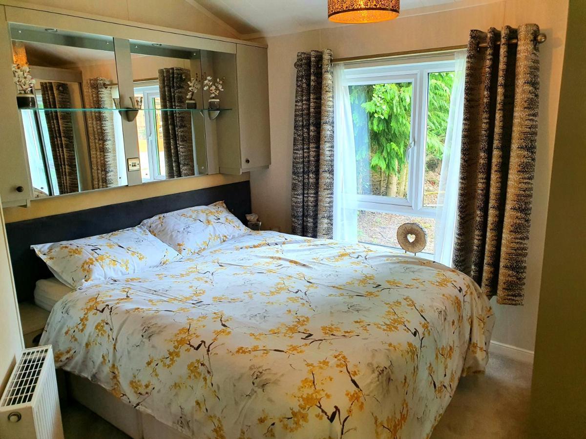 Grand Eagles Luxury Lodge, Auchterarder パース エクステリア 写真
