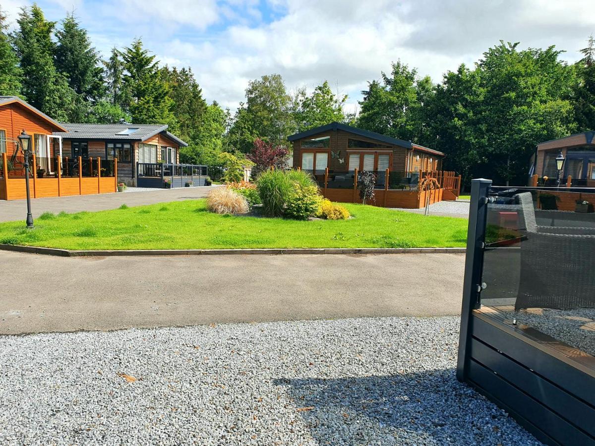 Grand Eagles Luxury Lodge, Auchterarder パース エクステリア 写真